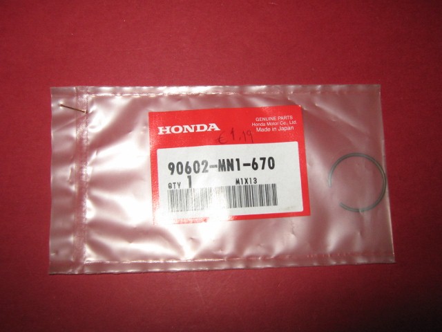 Pin Sprocket  Honda